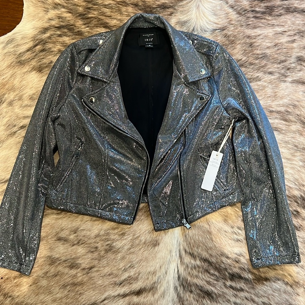 ❤️ NWT Silver Metallic Moto Jacket
